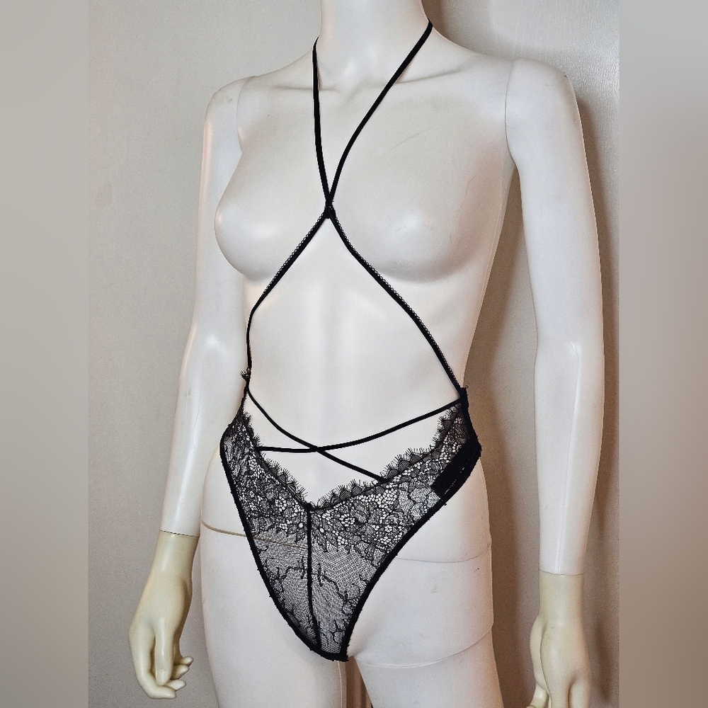 NWOT Victoria's Secret Black Lace Strappy Bodysuit Size XS